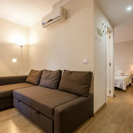 Hob Apartment